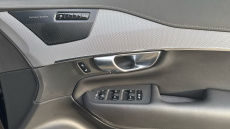 Volvo XC90 2.0 B5D [235] Plus Dark 5dr AWD Geartronic Diesel Estate